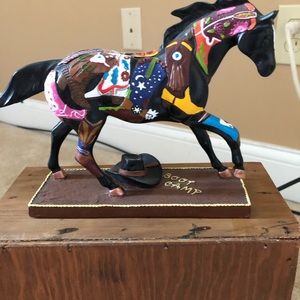 Trail of Painted Ponies figurine